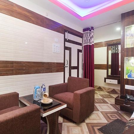 Oyo 16064 Tirupati Lodge Siliguri Exteriör bild